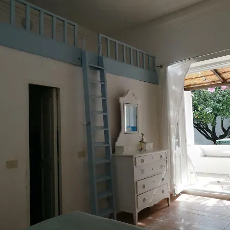 Casa Carlotta B&B 스트롬볼리